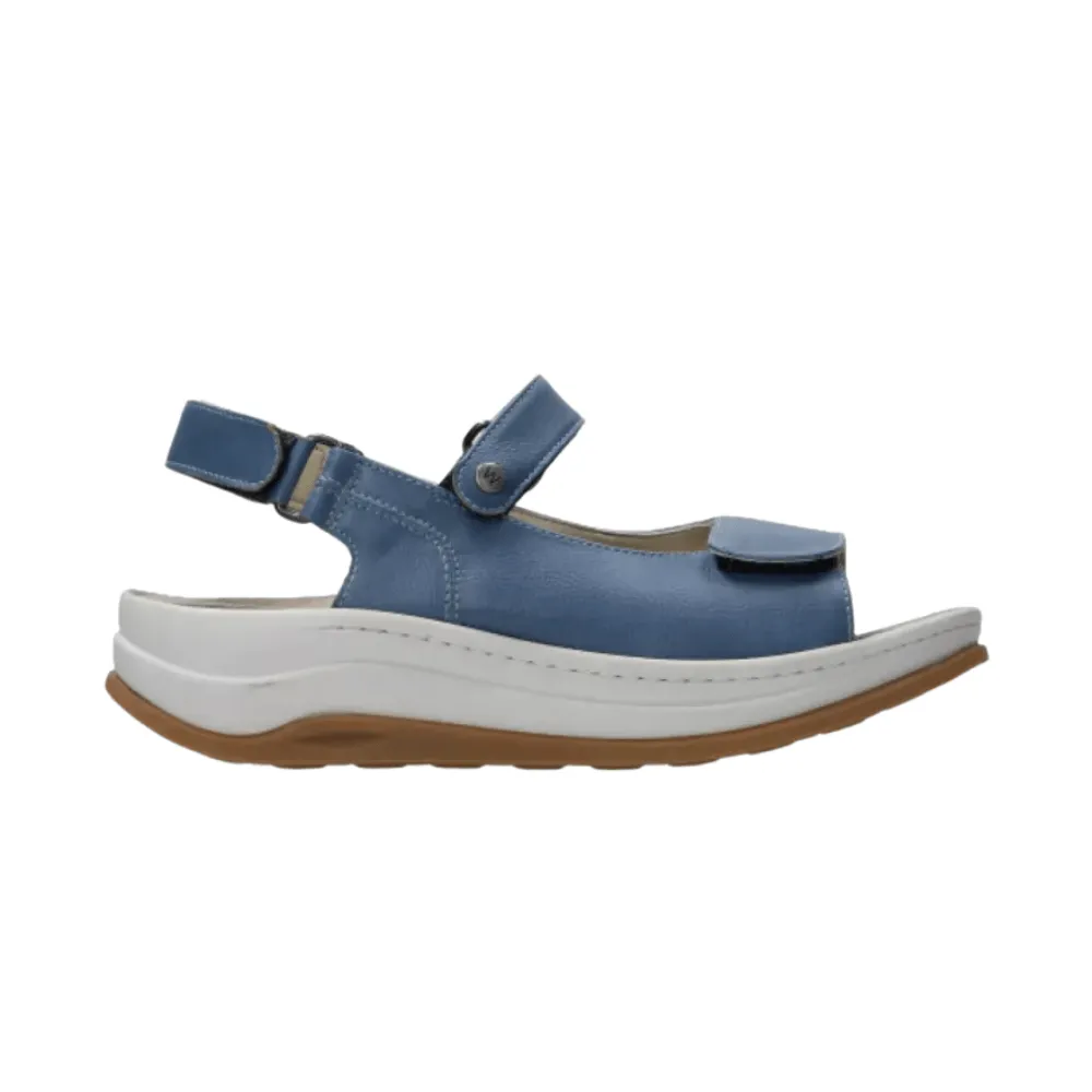 Adura | Biocare Vegan Leather | Sky Blue Curve Hug Flexibility