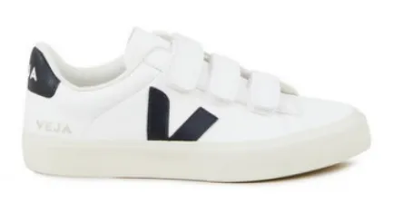 Veja Recife Low Chromefree Leather White Black (W) Stretch Fabric Travel Light