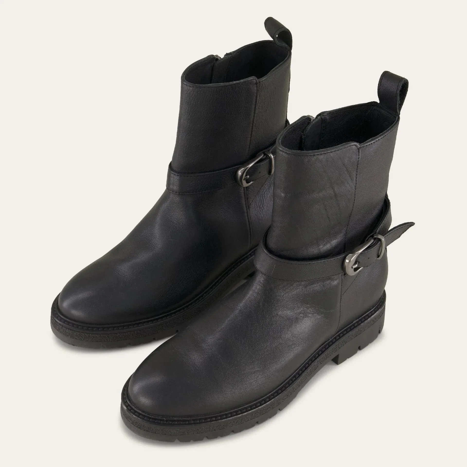 Adult Ease Chalmers | Water Resistant | Leather | Black