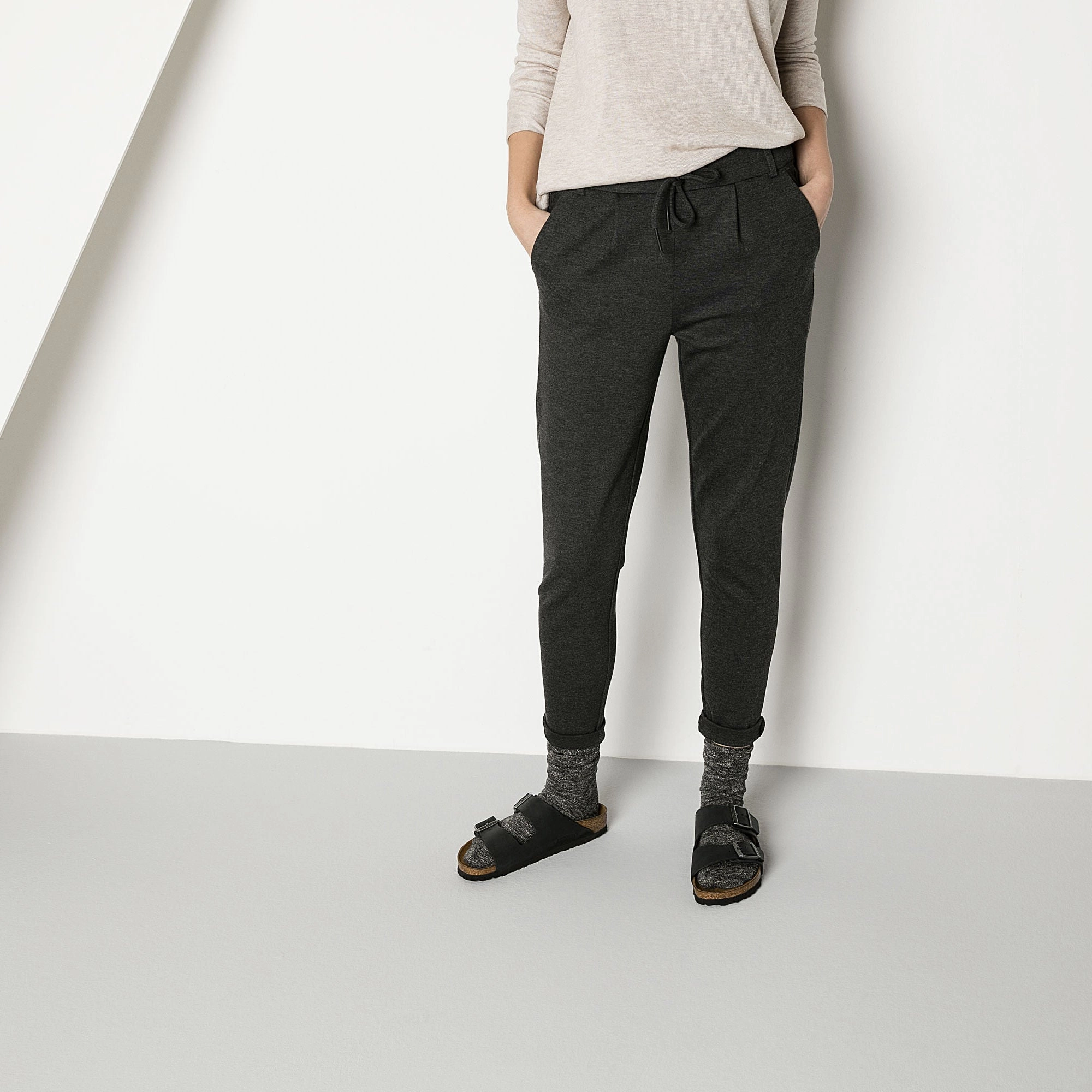 Arizona Classic Footbed : Black Oiled Casual Footwear for Active Life