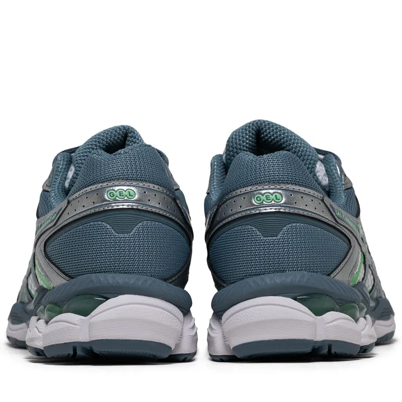 Asics Gel-Cumulus 16 - White/Ironclad Light Step Resilient Touch