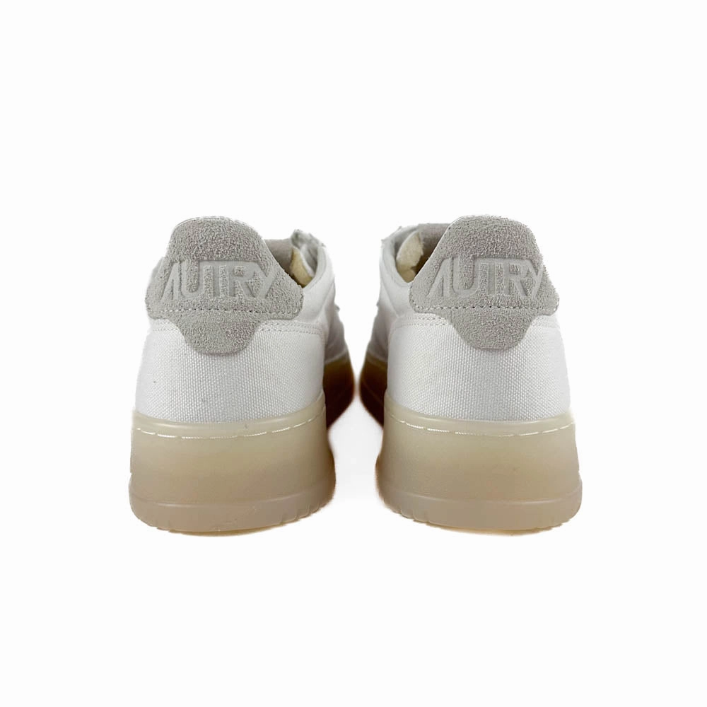 Autry - Medalist Low AULW CA15 (Canvas White) moisture - wicking fabric