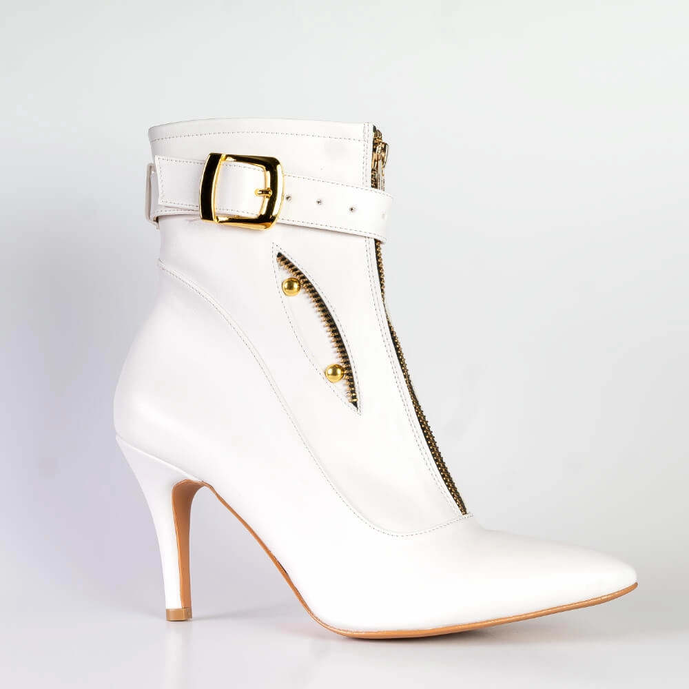 Esra - White Vegan Leather - Street Sole Bold Choice