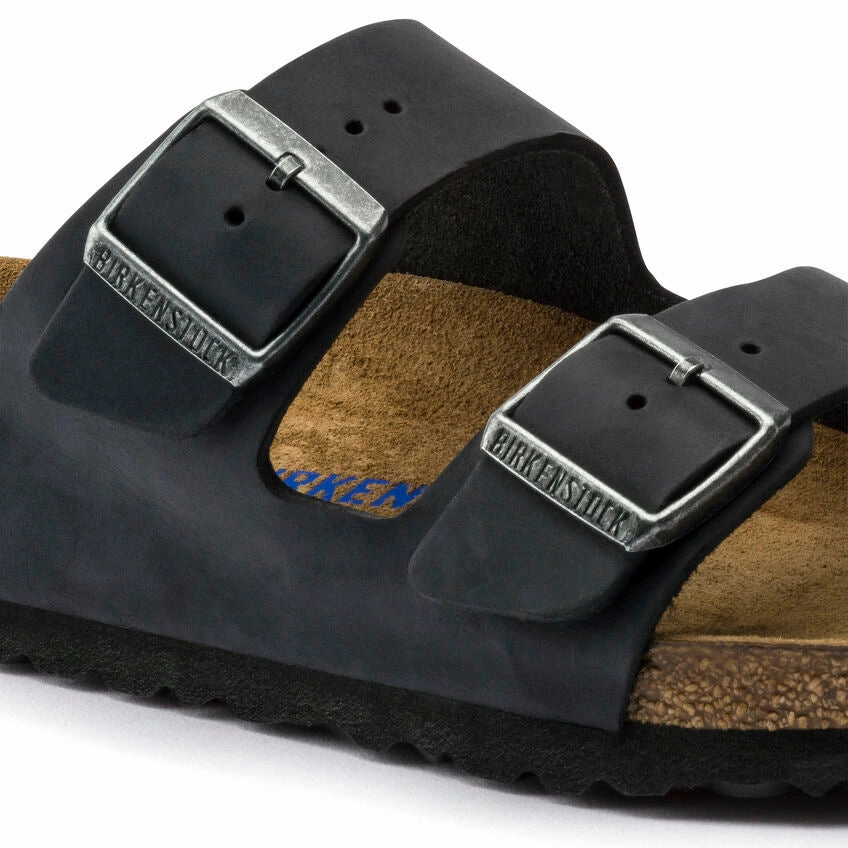 Grip Safe Chic Mode BIRKENSTOCK ARIZONA SOFT FOOTBED SANDAL - BLACK OILED LEATHER