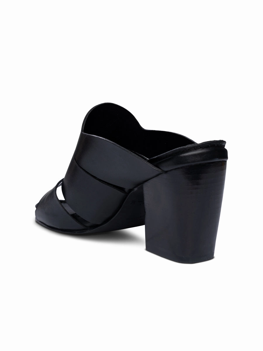 Party Proof Effortless Glam Seamingly