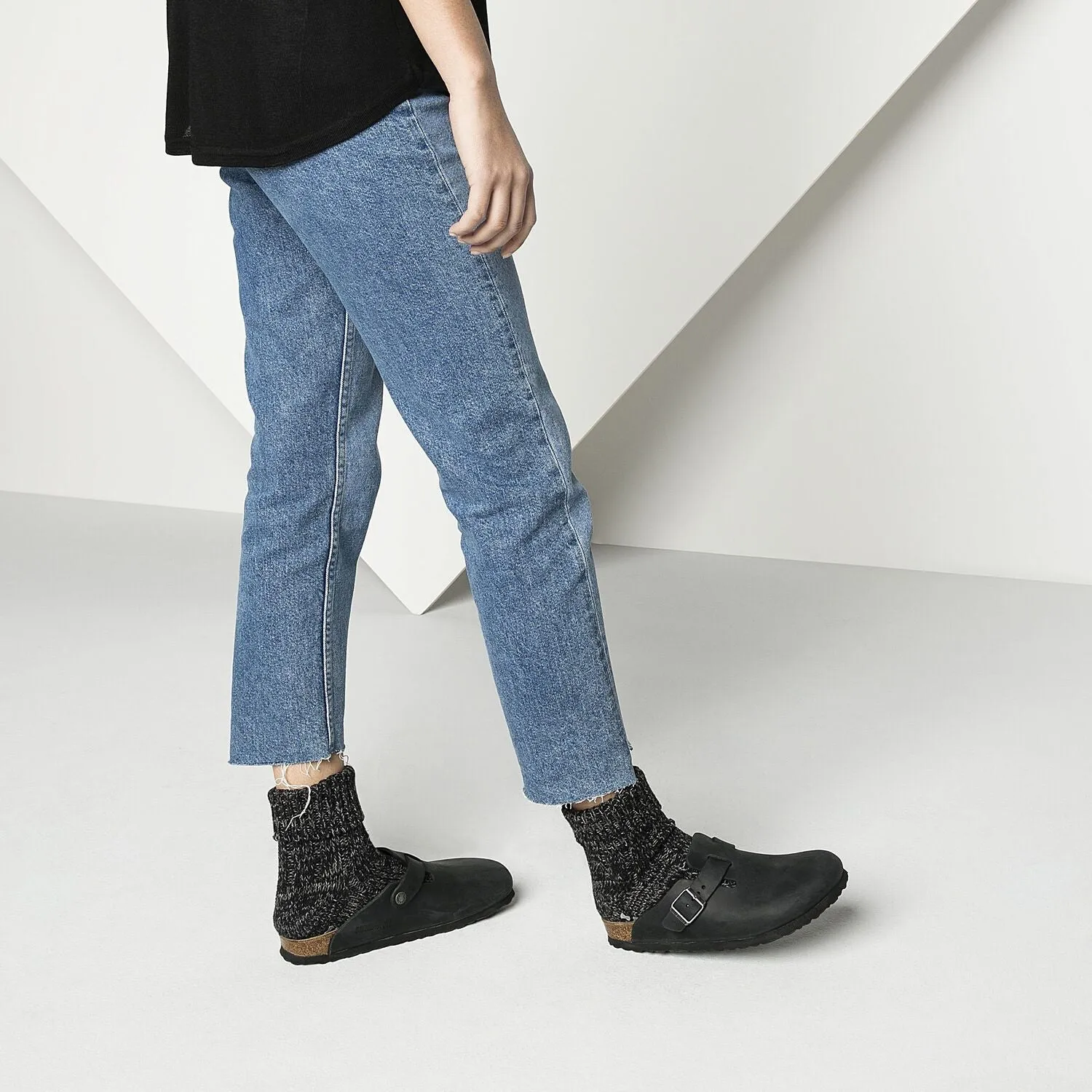 Early Jog Boston | Oiled Leather | Black