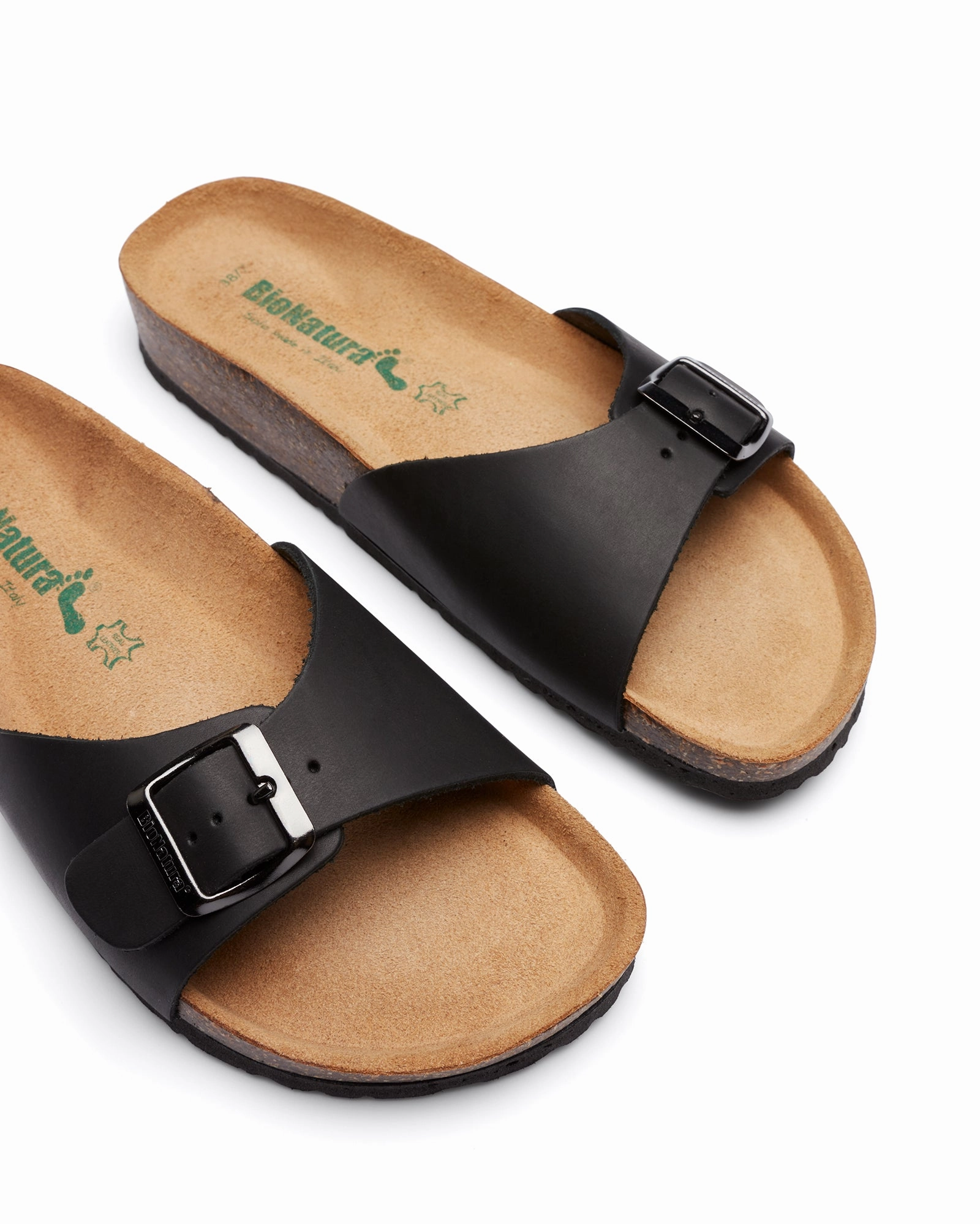 Chica Black Pastel Soft