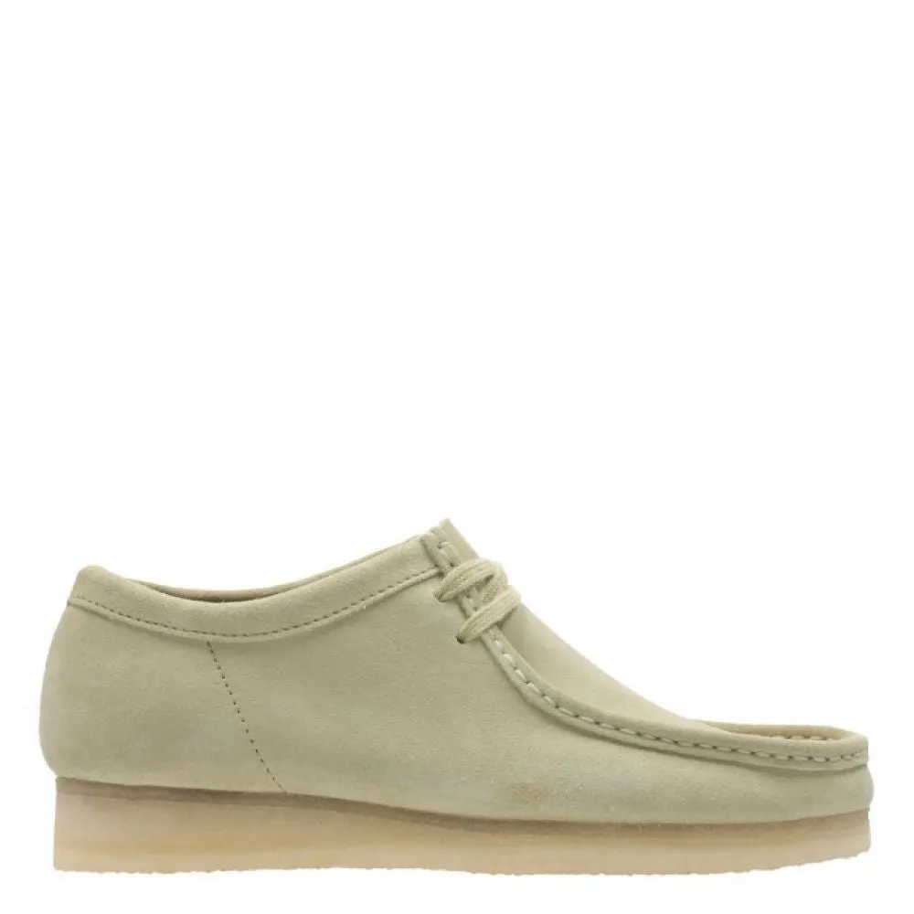 Solid Stitching Solid Frame Clarks Men's Wallabee in Maple Suede