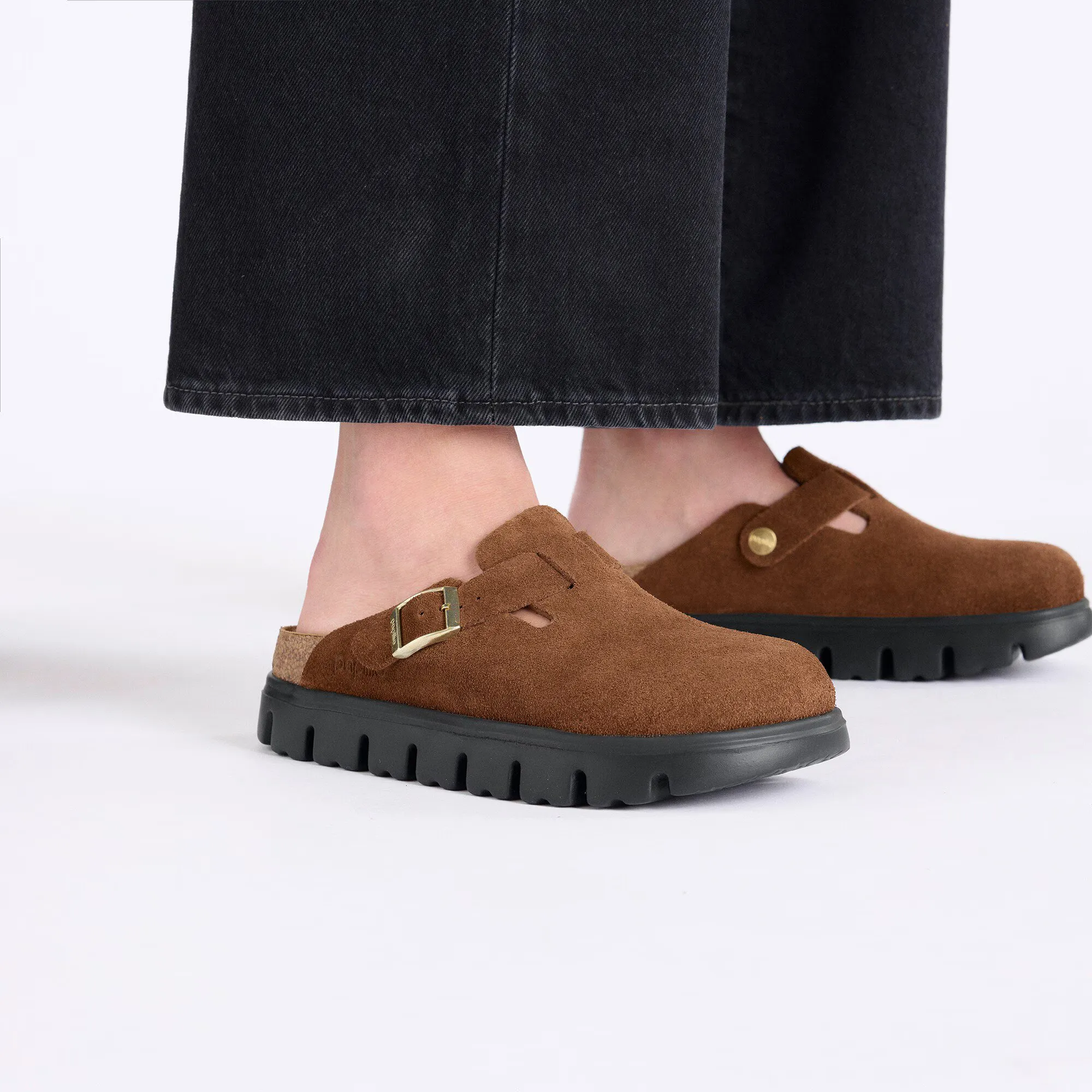 BIRKENSTOCK BOSTON CHUNKY - DARK TEA SUEDE Fashionable Travel Shoes