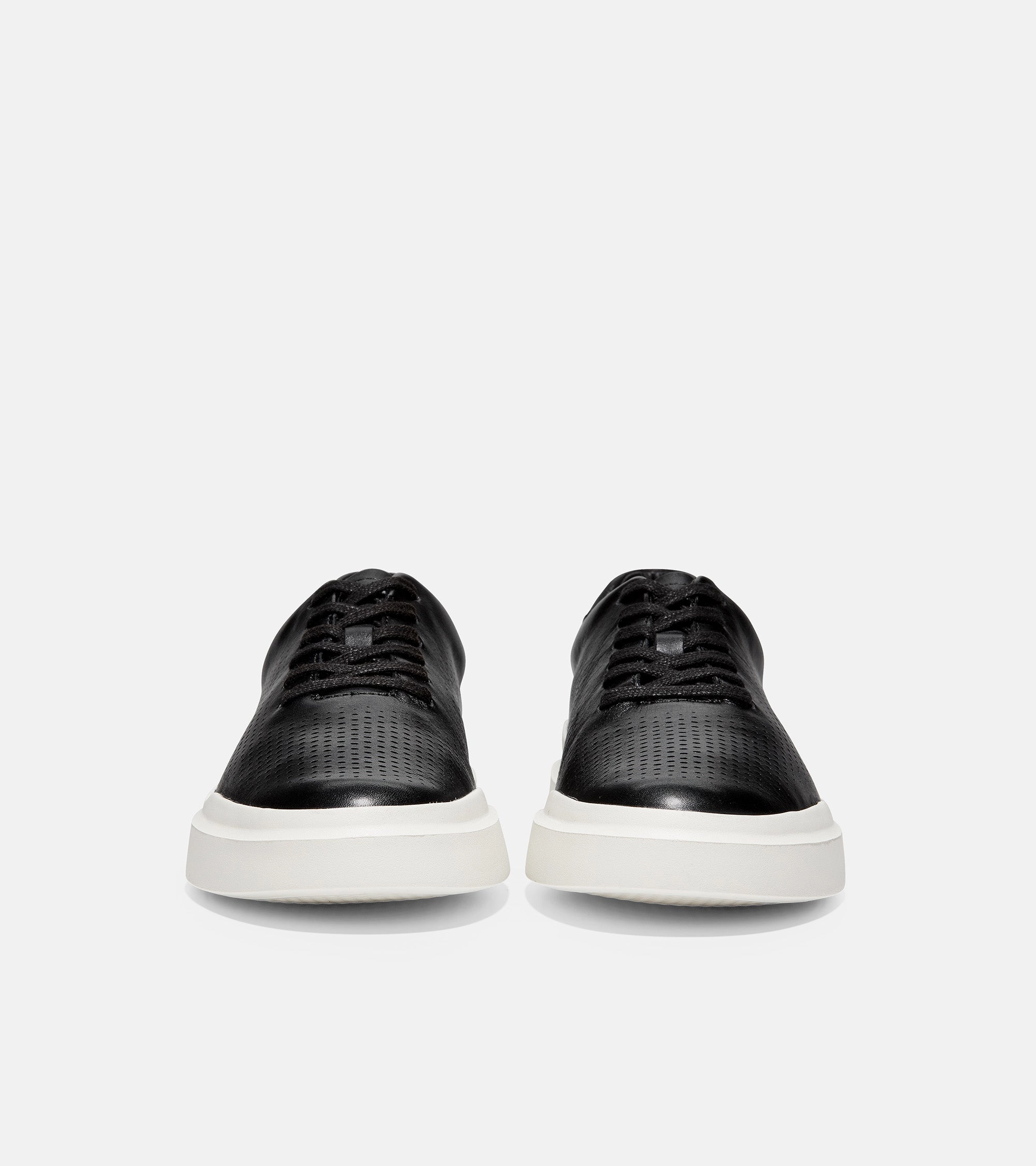 Supportive shock absorption Ultra-soft comfort GrandPr? Rally Laser Cut Sneaker