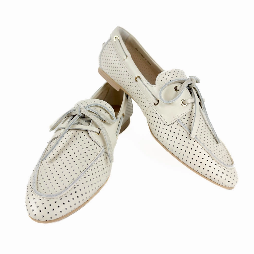 Water Glow Ice Path Dolce Vita - Lakin Perforated Loafers (Ivory)