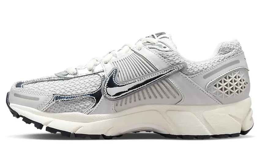 Nike Zoom Vomero 5 Photon Dust Metallic Silver Peace Mood Responsive Cushion Weekend Warriors