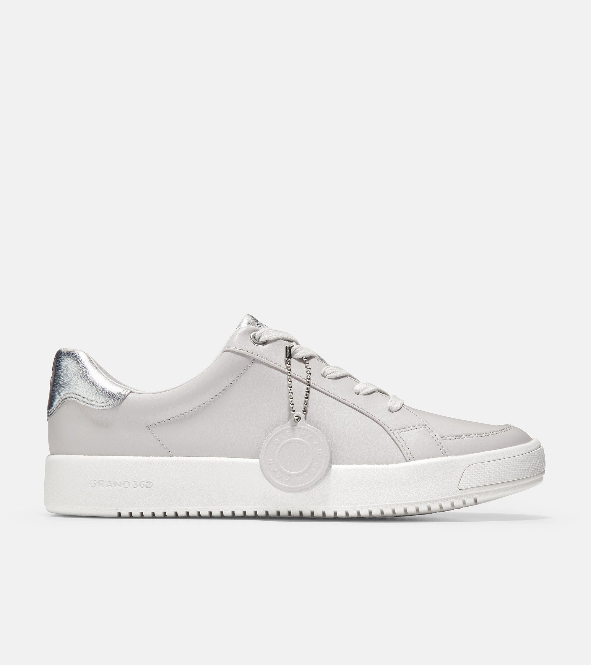 running in a snow - covered area shoes trendy running shoes GrandPr? Finalist Sneaker