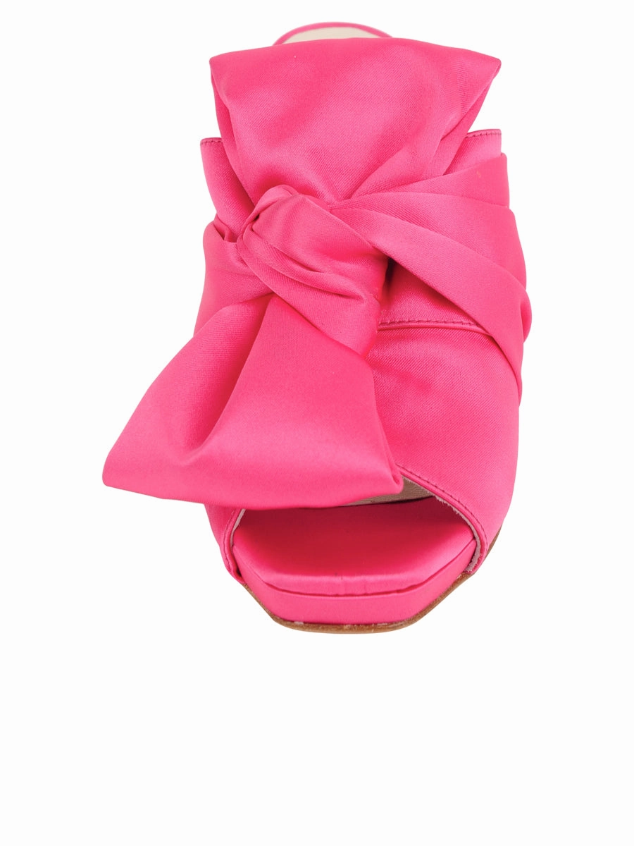 Elisa Stand Out Design