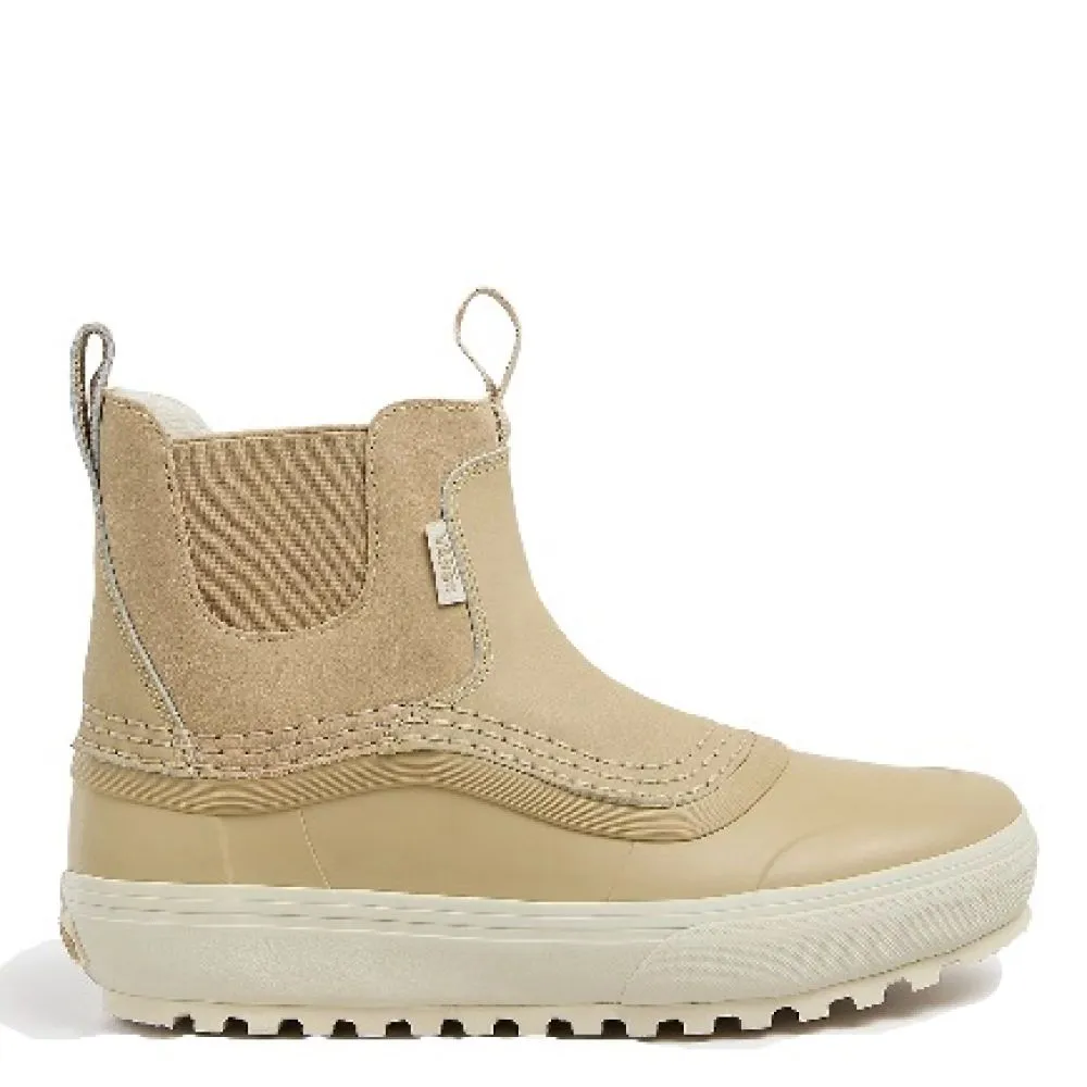 Fashion Forward Vans Standard Mid Chelsea MTE in Beige Comfort collar