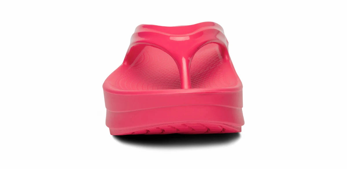 Chic Casual Footwear Comfortable Flats OOFOS WOMENS OOMEGA THONG - NEON BERRY