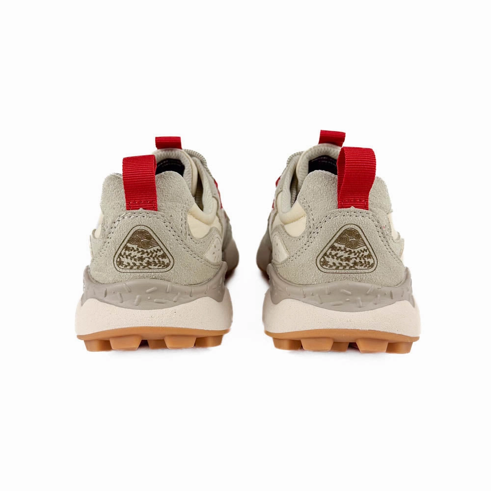 running in a golf course area shoes Running Goals Flower Mountain - Yamano 3 Uni Kaiso Sneaker (White/Bordeaux)