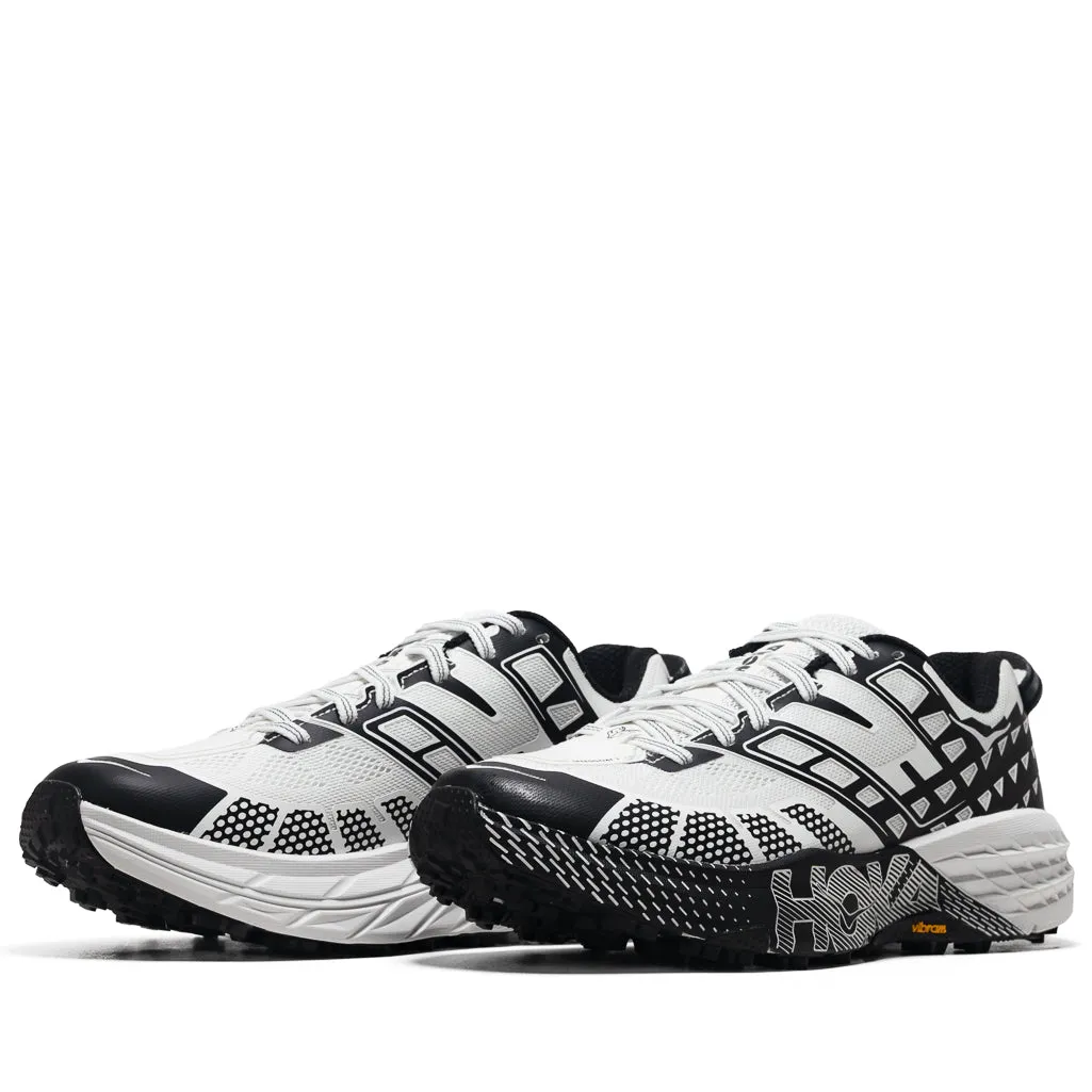 Hoka Speedgoat 2 - Black/Frost Tear Resistant