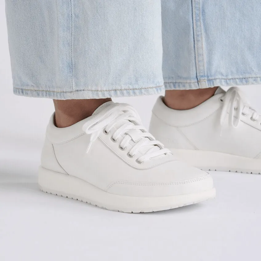 Standout Piece Relaxed Outfit Honnef 365 | Leather | White