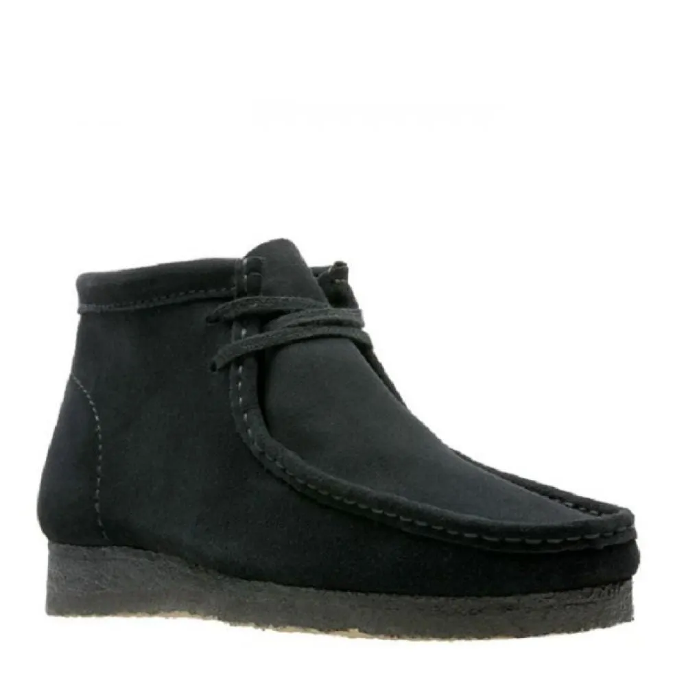 Cushioned Step Weather Resistant User Clarks Men's Wallabee Boot in Black Suede Winter Proof Finish