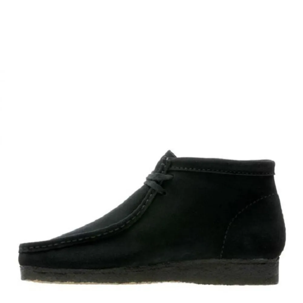 Clarks Men's Wallabee Boot in Black Suede Winter Proof Finish Anti-static Slip Resistant Sole
