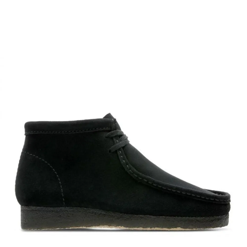 Seamless Comfort Urban Commute Clarks Men's Wallabee Boot in Black Suede Winter Proof Finish