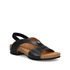 Venture | Leather | Black Star Walk