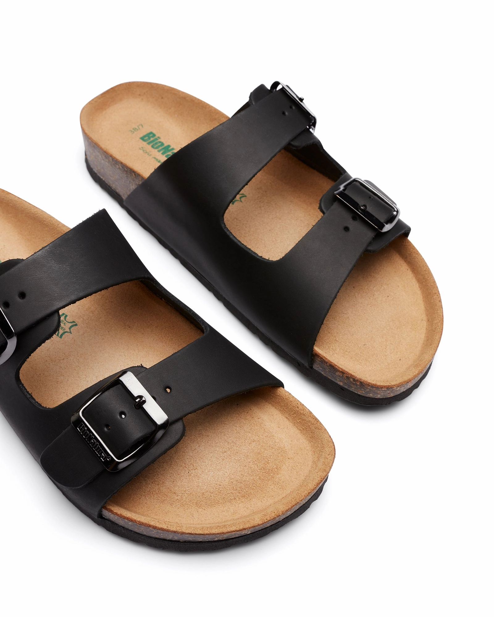 Licata Black Classic Outdoor Style Effortless Walk