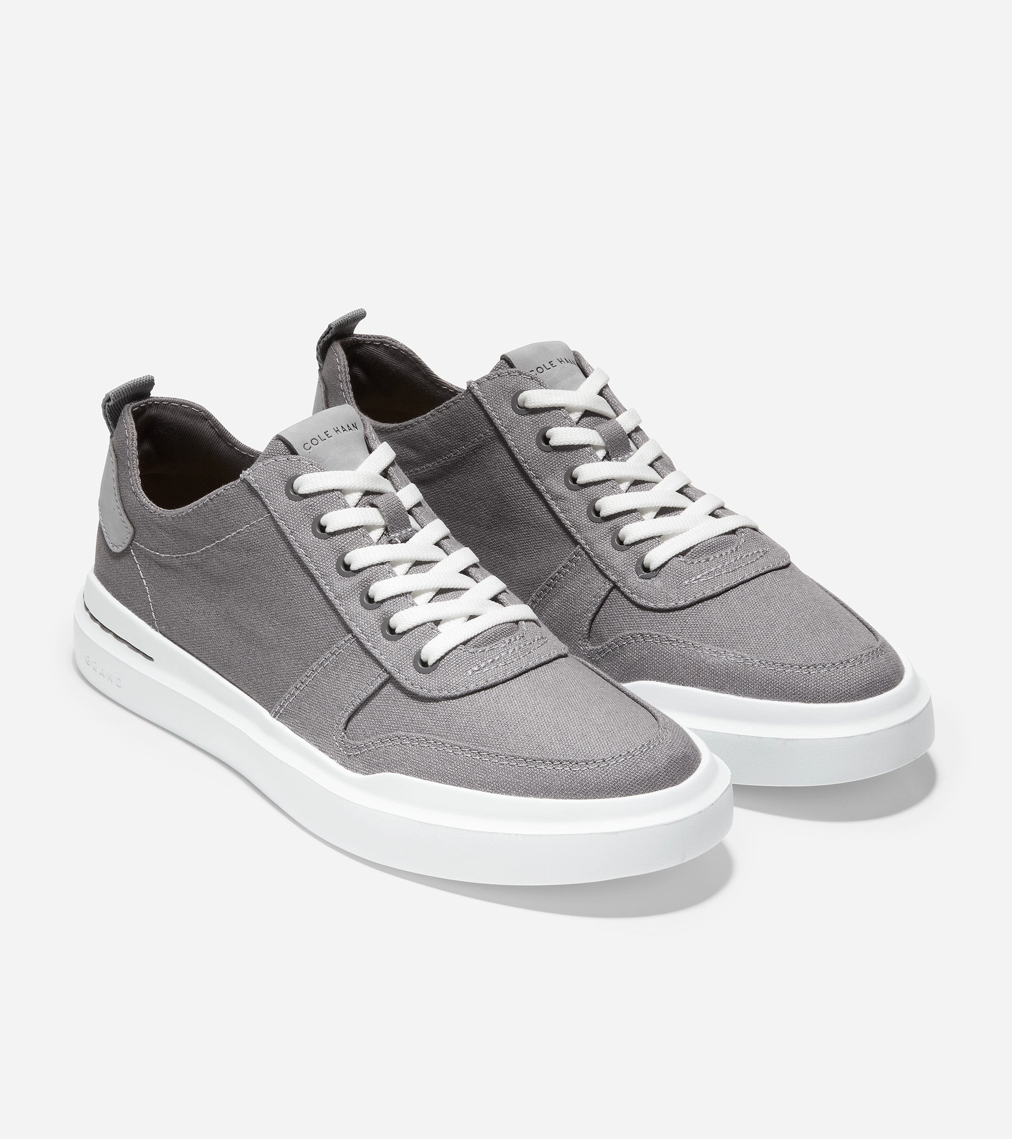 Wide - footed arch - supported shoes GrandPr? Rally Canvas Court Sneaker
