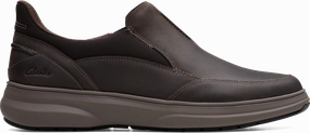 Quarter turn view Men's Clarks Footwear style name Mullan Step in color DK BRN LEA. Sku: 26184413