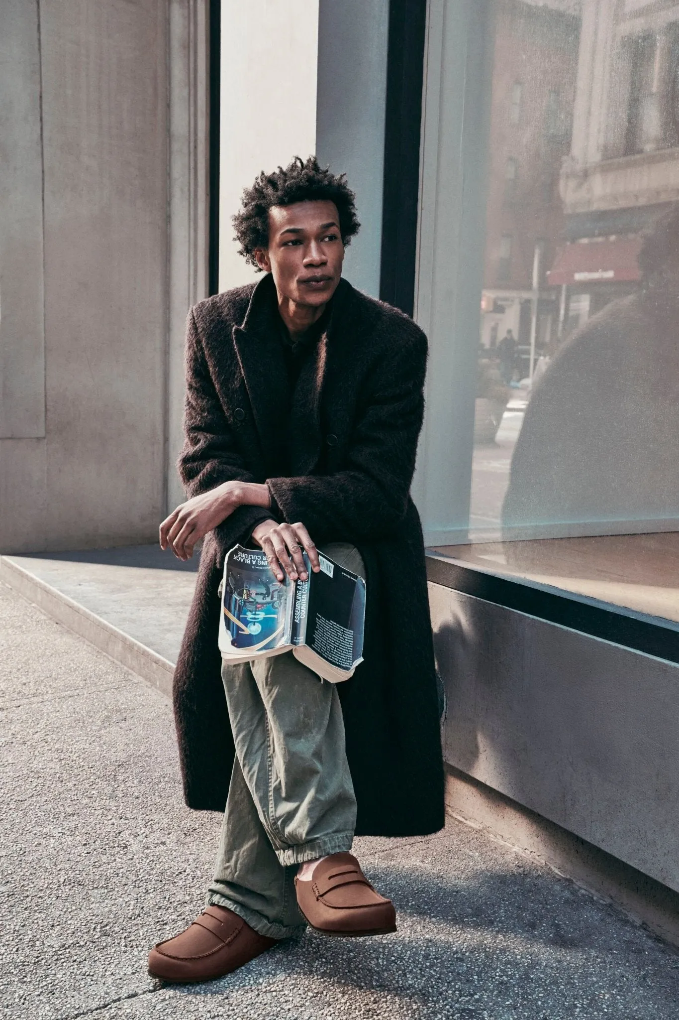 Naples 2.0 | Oiled Leather | Habana Brown Timeless Outfit