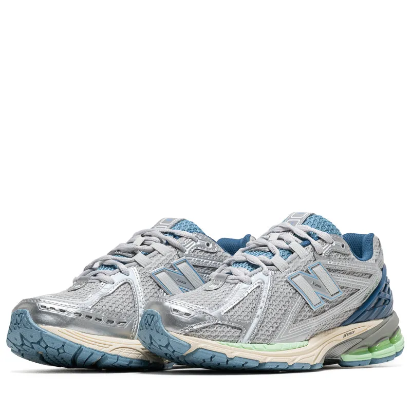 green shoes marathoning shoes New Balance 1906R - Silver Metallic/Still Water