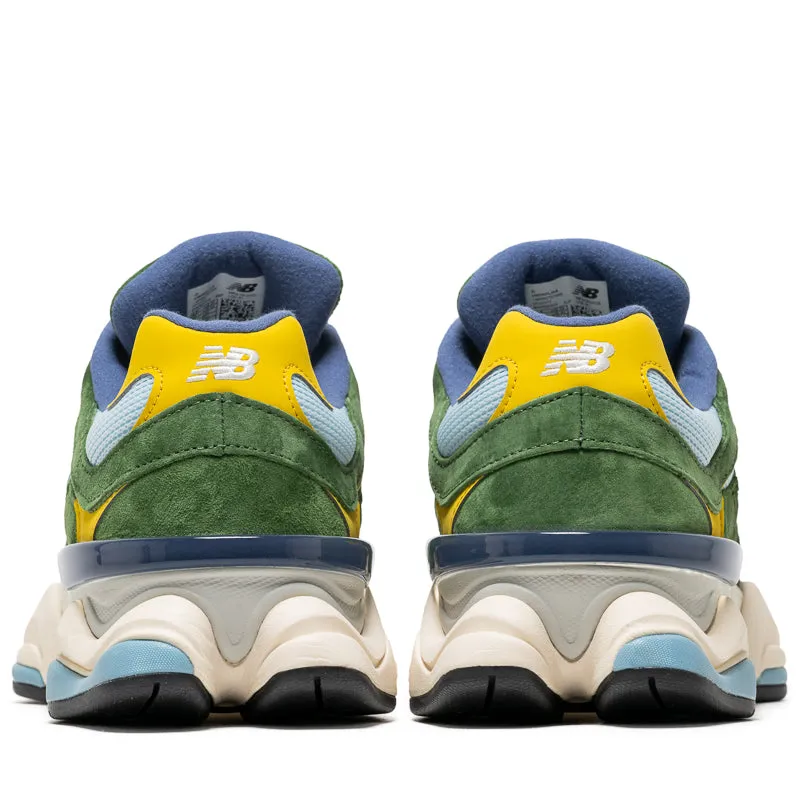 fashionable - functional shoes New Balance 9060 - Dark Alpine Green/Frosted Glass