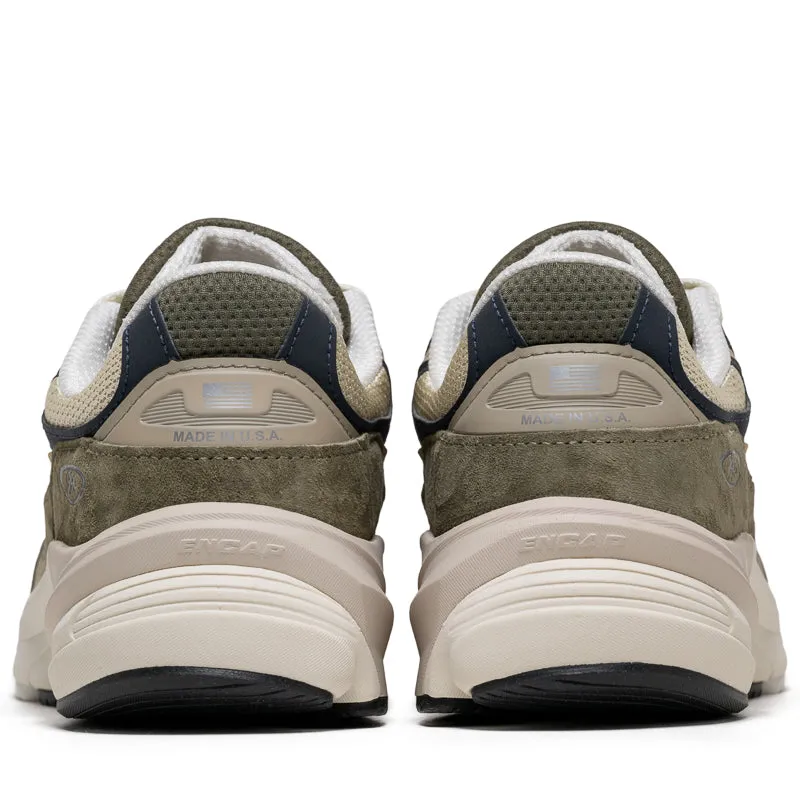 all - terrain running shoes great flexibility New Balance Made in USA 990v6 - Dark Camo/Incense