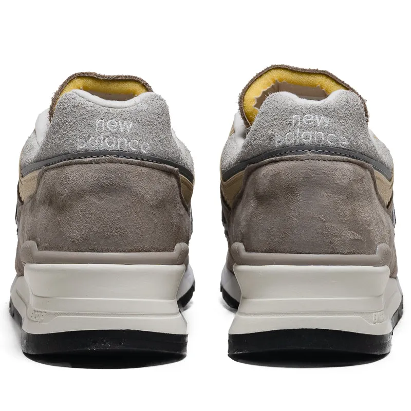 New Balance Made in USA 997 - Light Mushroom/Mirage Grey Vegan