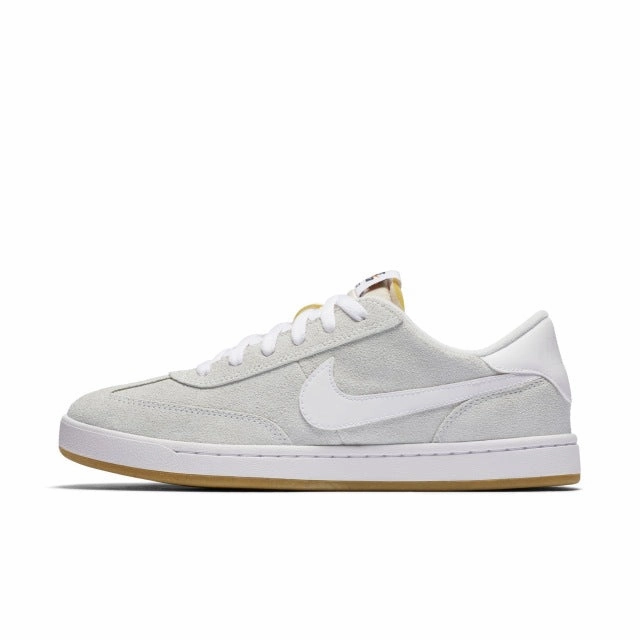 group walk NIKE SB FC CLASSIC Mens Skateboarding Shoes