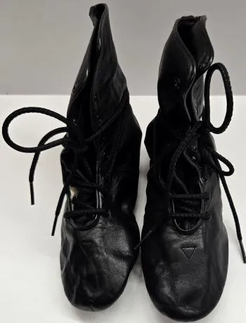 Orilla -- Women's Split Sole Jazz Boot -- Black Trendy Vibe Rain Shield