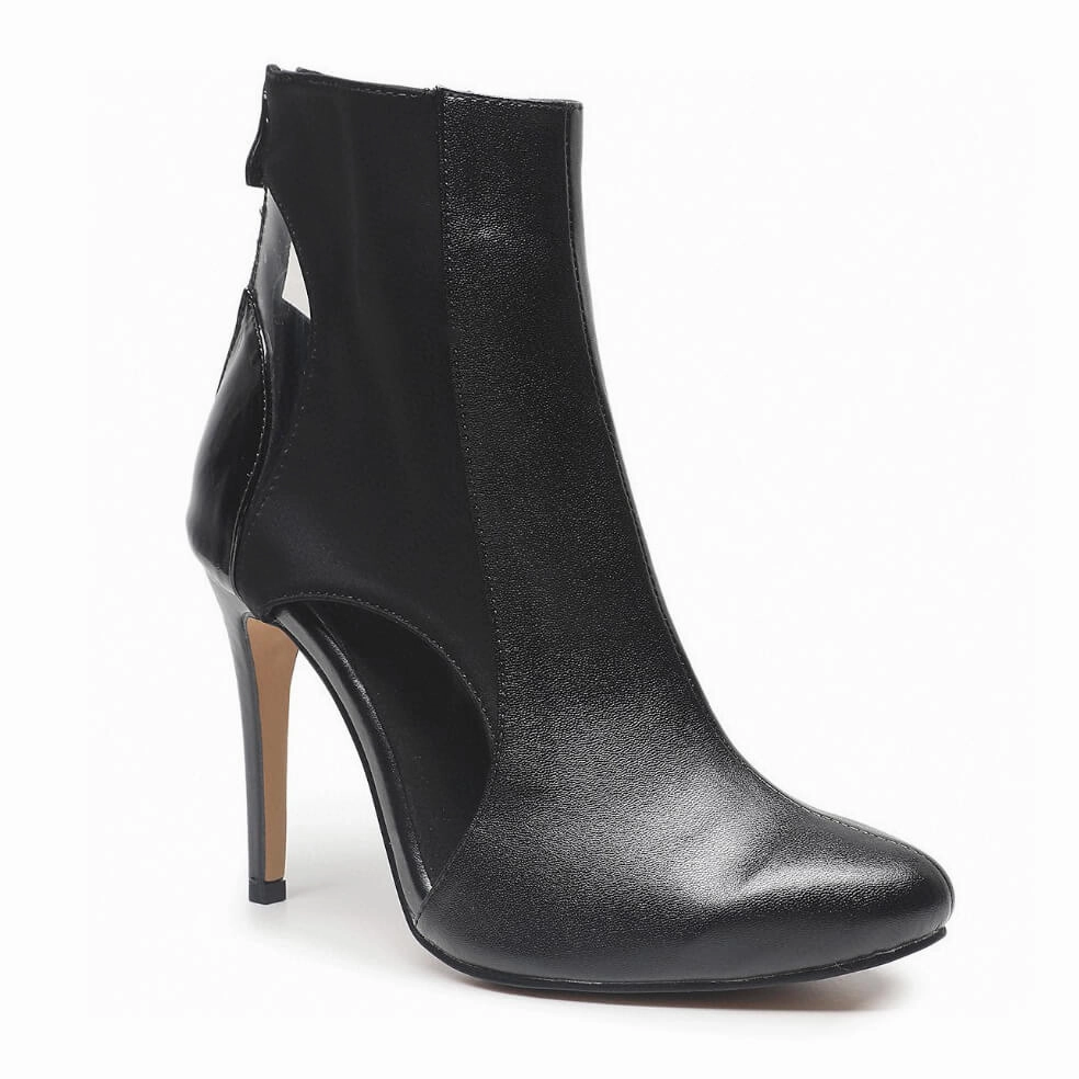 Pointed Heels Overcome - Black Vegan Leather - Street Sole