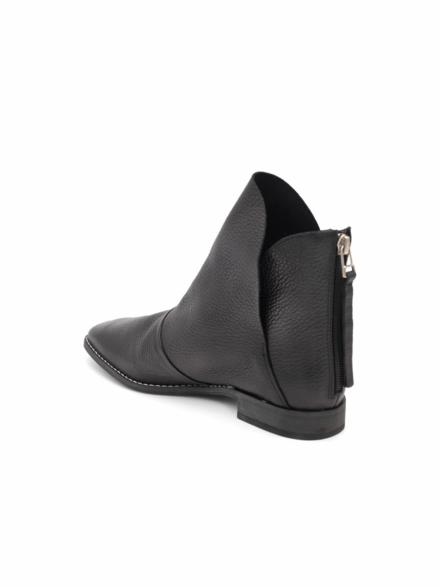 Schrunch Hope Step Transitional Style