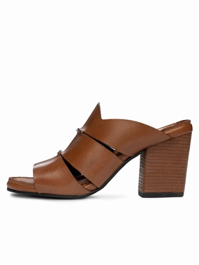 Seamingly Sleek Line