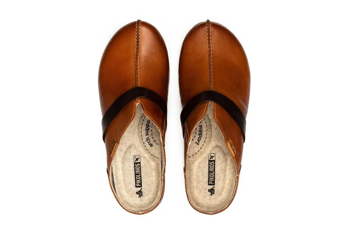 Granada Clog | Brandy Agile Fit
