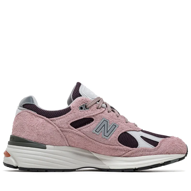 attention - to - detail lightweight synthetic shoes New Balance Made In UK 991v2 'Grape Sorbet' - Deauville Mauve/Fig