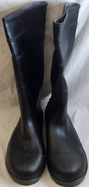 Morris II -- Men's Rubber Rain Boot -- Black Heat-resistant