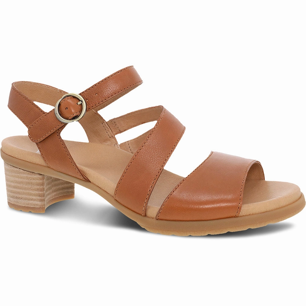 Social Walk Flexible Travel Sandals Tansy