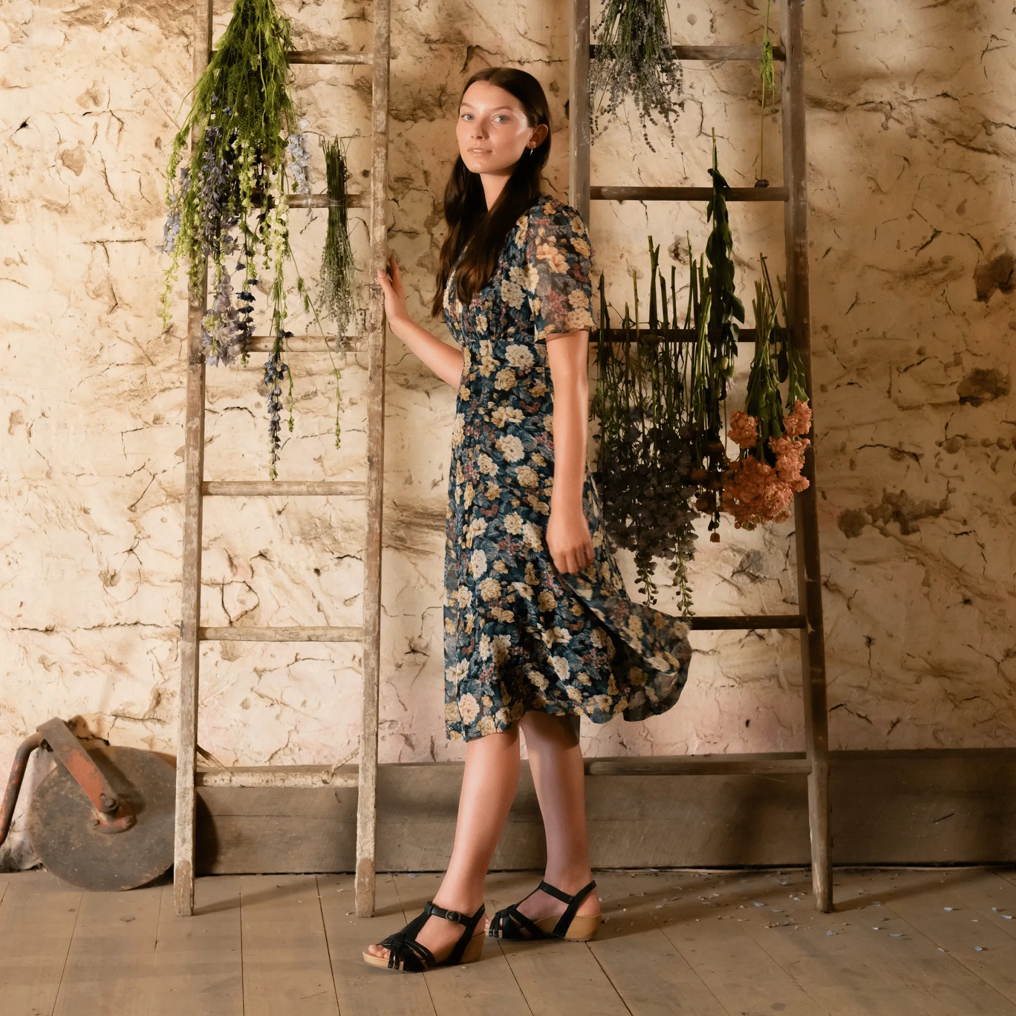 Tia | Milled Burnished | Black Viral Pop