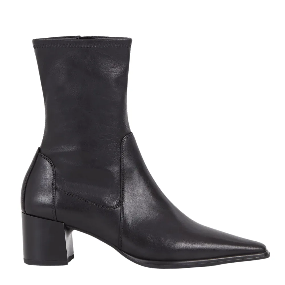 Stable Support River Crossing Eco Material Rural Traveler Winter Fit Vagabond Women's Giselle Boots in Black Leather/Comb