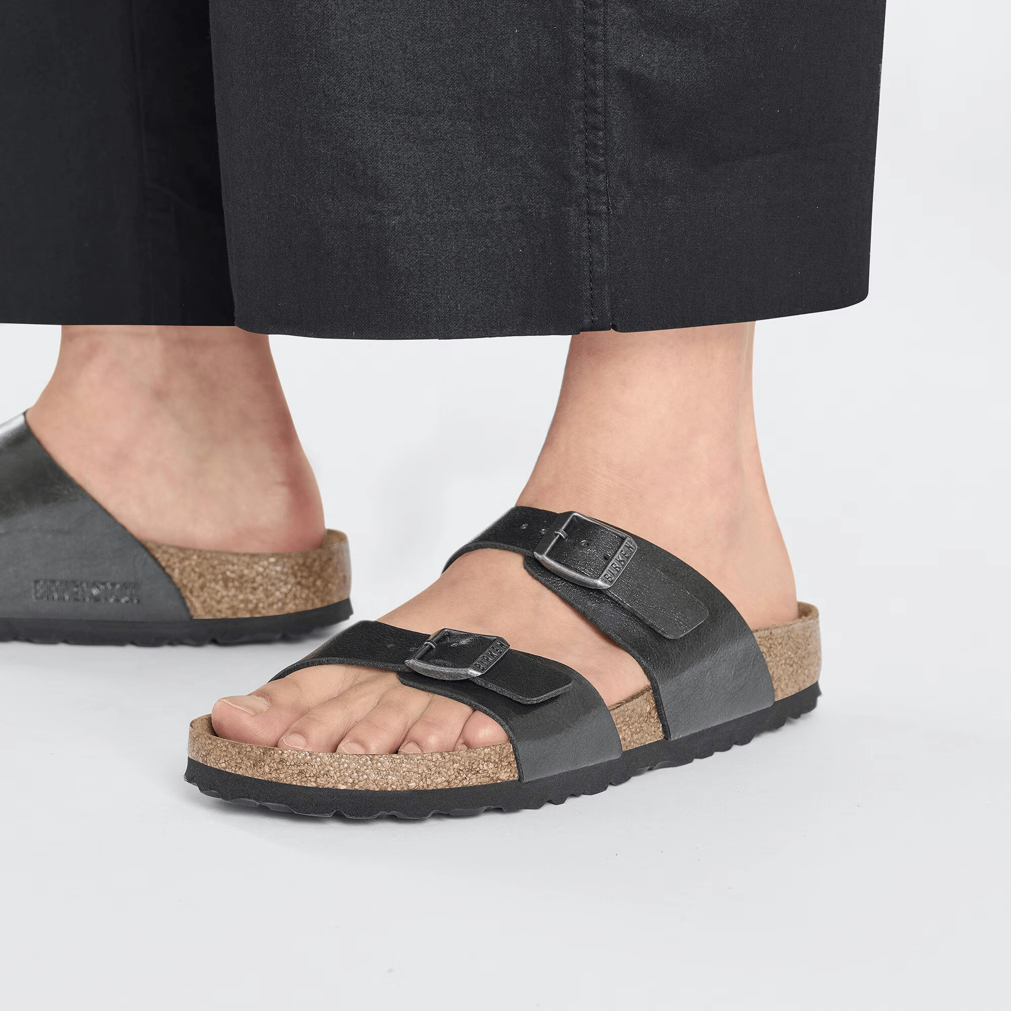 BIRKENSTOCK WOMENS BF SYDNEY - GRACEFUL LICORICE Flexible Build
