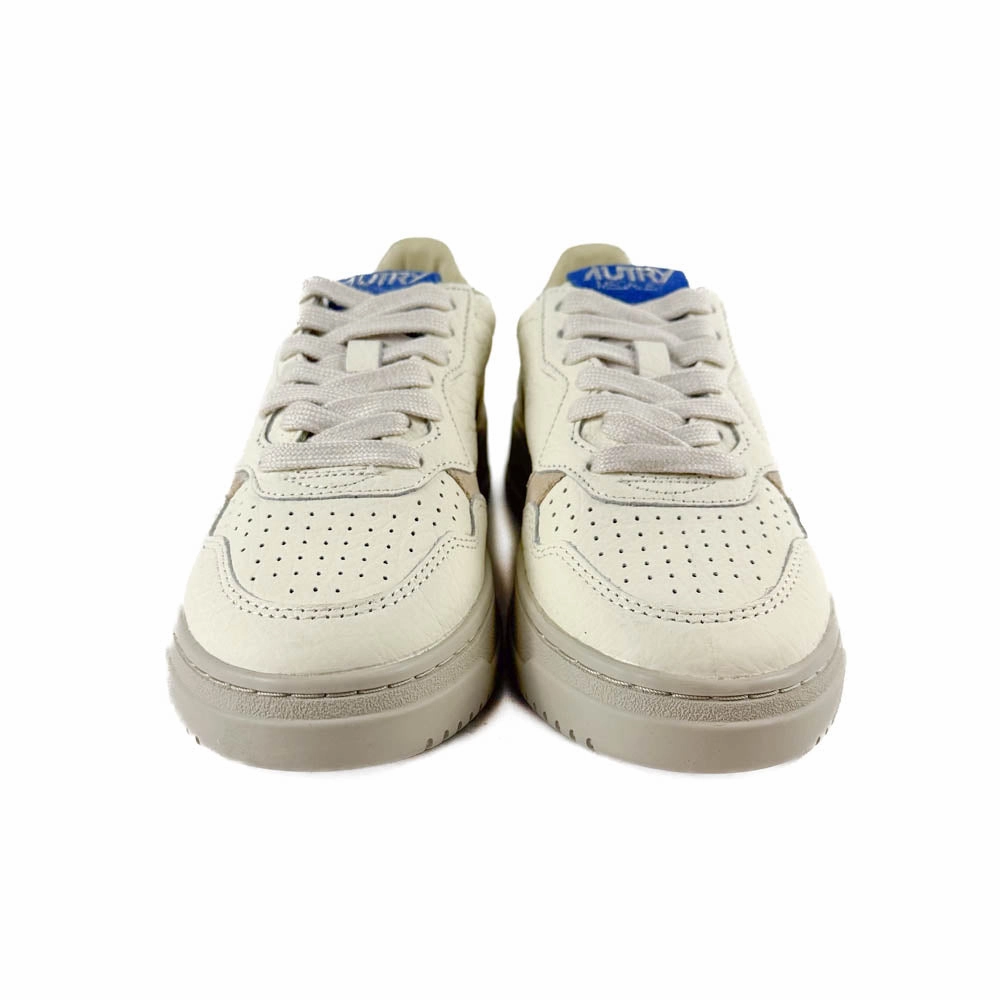 Autry - Medalist Low Sneakers (Hay/Sand Suede) Urban Ready Comfort Boost