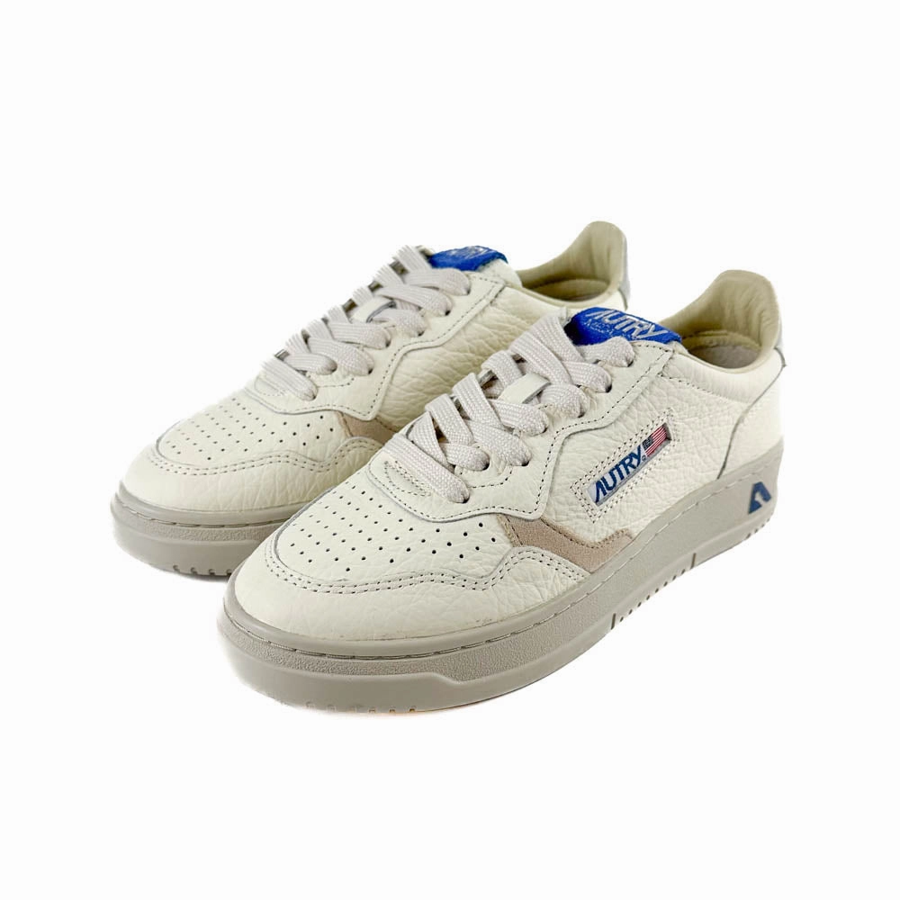 All-around silhouette Distinctive durability Autry - Medalist Low Sneakers (Hay/Sand Suede)