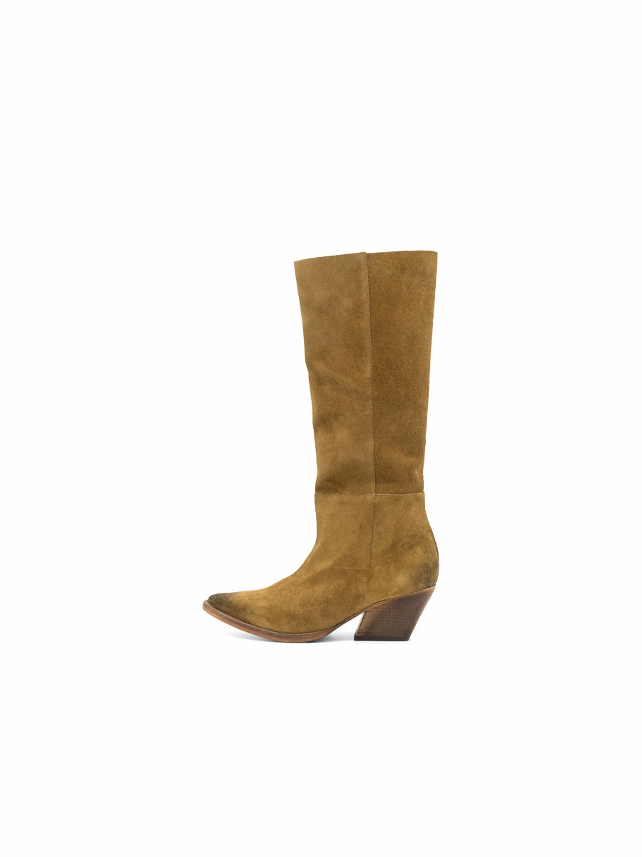 dry surface Deep Tread West